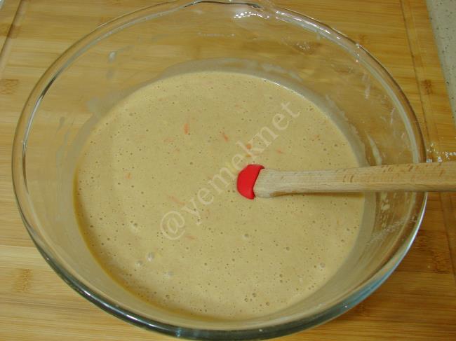 Havuçlu Çaylı Kek - Yapılışı (7/12) 