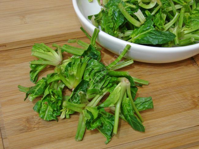 Ispanak Kökü Çorbası - Yapılışı (2/12) 