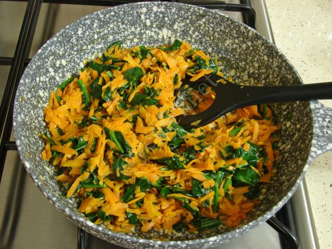 Ispanaklı Havuç Tarator - Yapılışı (4/8) 