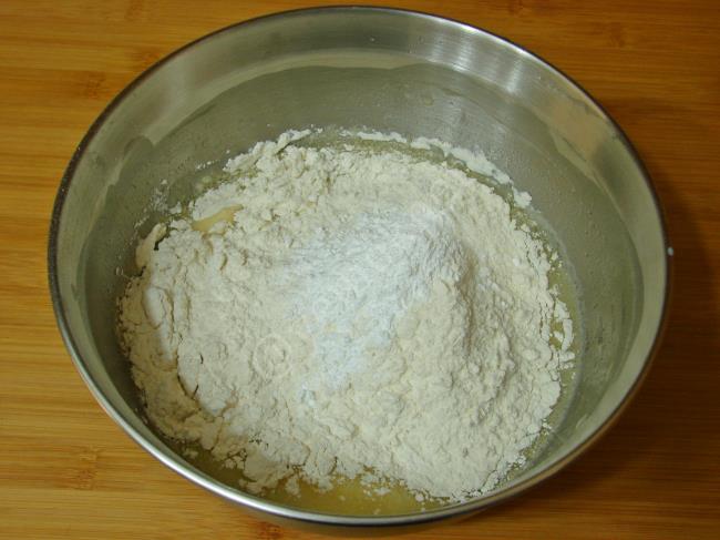 Ispanaklı Tuzlu Kek - Yapılışı (4/12) 