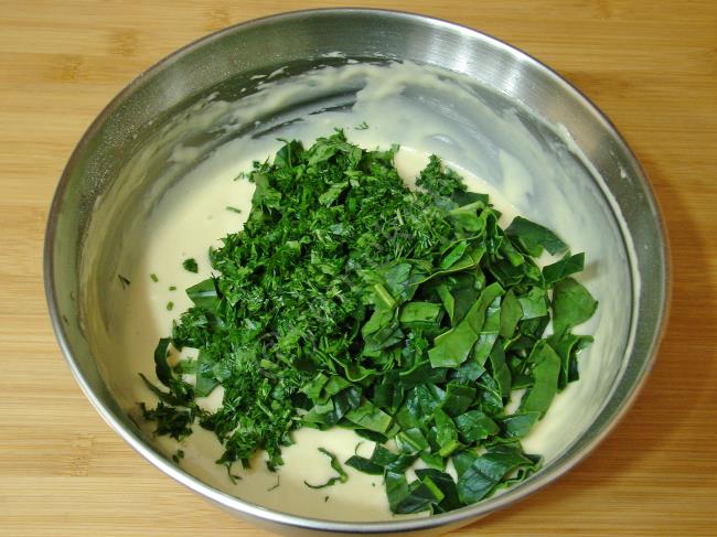 Ispanaklı Tuzlu Kek - Yapılışı (6/12) 