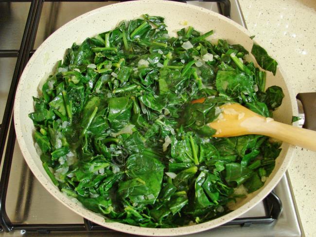 Ispanaklı Yumurta - Yapılışı (5/12) 