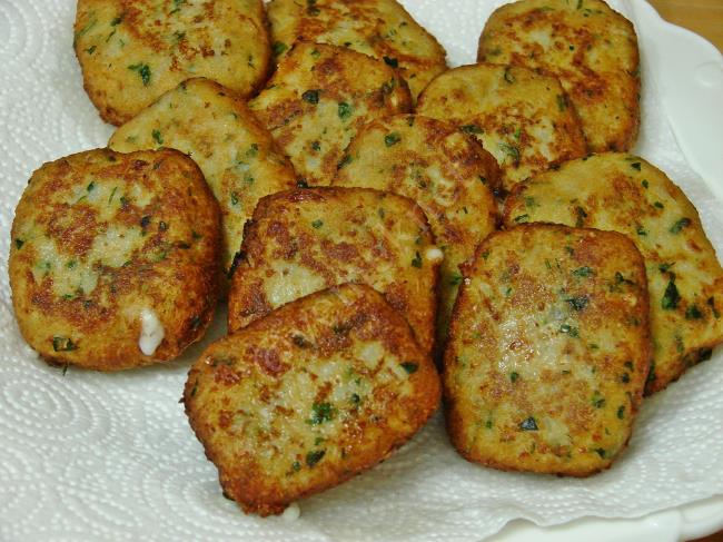 Kaşarlı Karnabahar Köftesi - Yapılışı (13/16) 