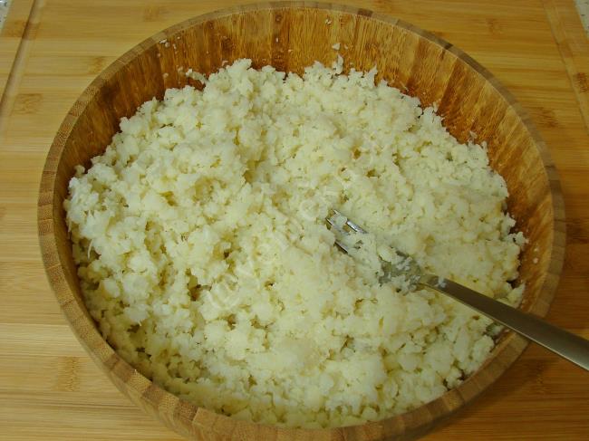 Kaşarlı Karnabahar Köftesi - Yapılışı (4/16) 