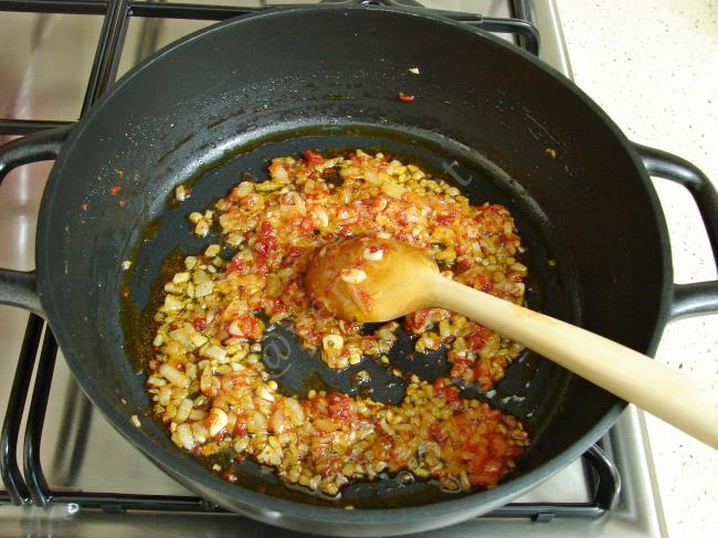 Pırasa Kavurması - Yapılışı (5/12) 