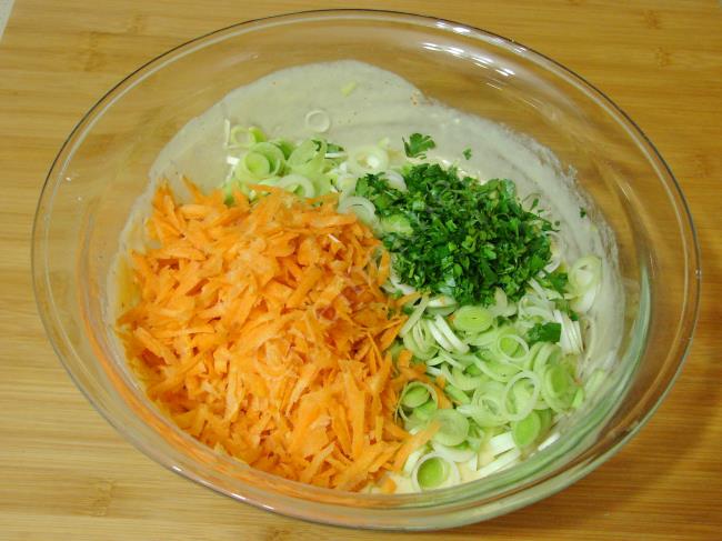 Pırasalı Kek - Yapılışı (7/12) 