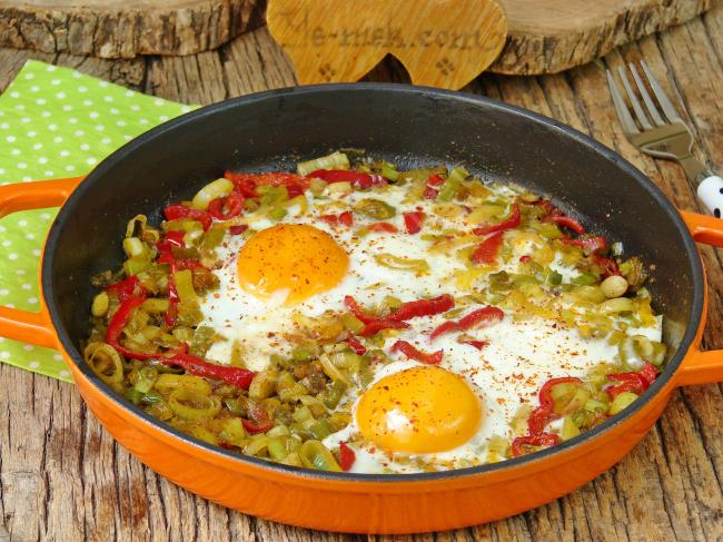 Pırasalı Yumurta - Yapılışı (9/12) 