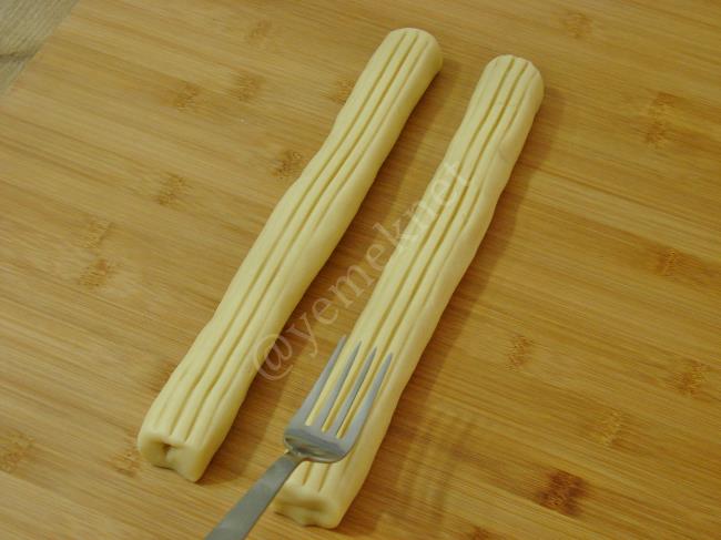 Basit Un Kurabiyesi - Yapılışı (6/12) 