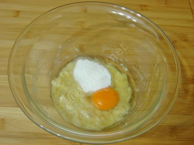 Damla Çikolatalı Pankek - Yapılışı (3/12) 