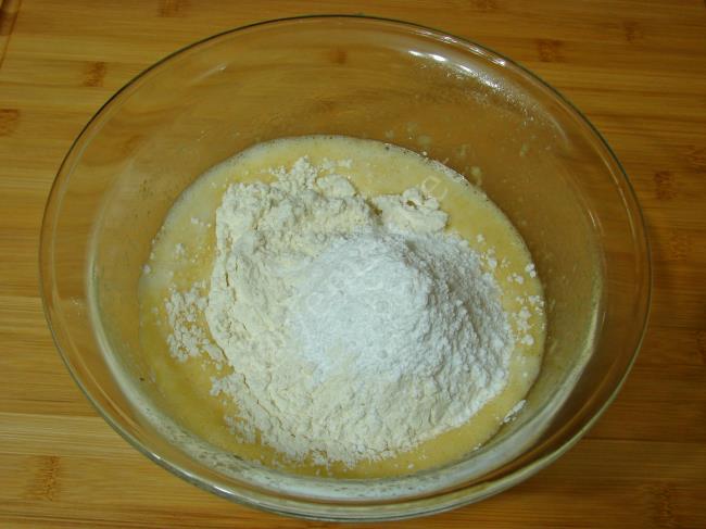 Damla Çikolatalı Pankek - Yapılışı (6/12) 