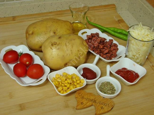 Fırında Patates Pizzası - Yapılışı (1/12) 