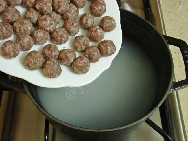 Köfteli Çorba - Yapılışı (7/16) 