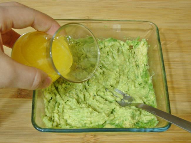 Portakallı Avokado Ezmesi - Yapılışı (6/12) 