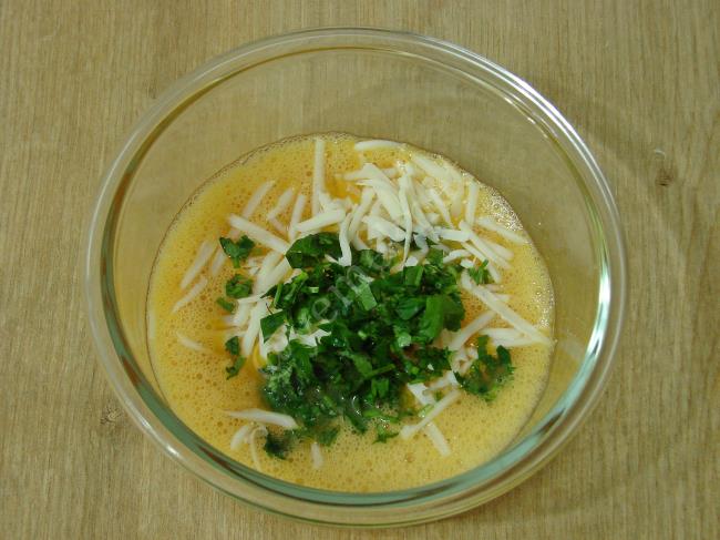 Soğanlı Mantarlı Omlet - Yapılışı (10/16) 