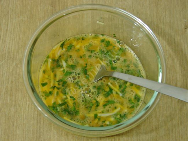 Soğanlı Mantarlı Omlet - Yapılışı (11/16) 