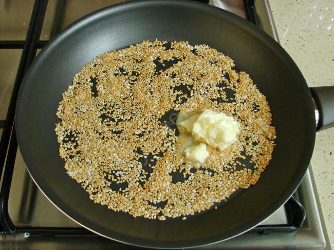 Susamlı Omlet - Yapılışı (5/12) 