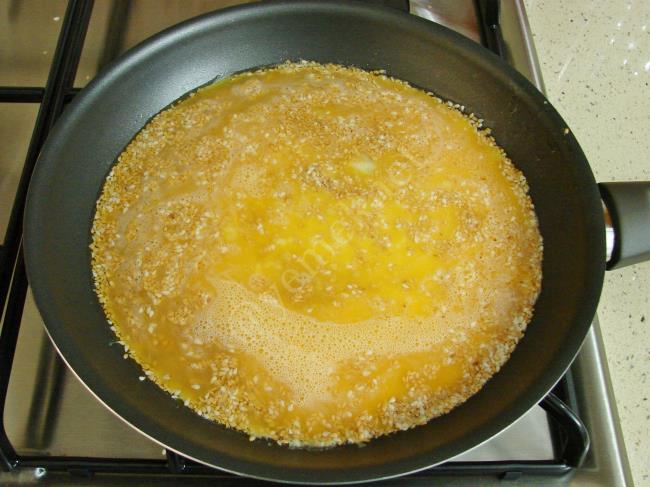 Susamlı Omlet - Yapılışı (7/12) 