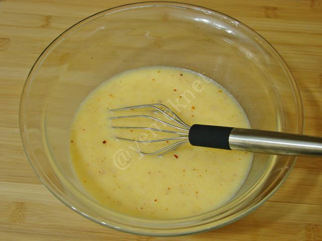 Tavada Bayat Ekmek Böreği - Yapılışı (6/16) 