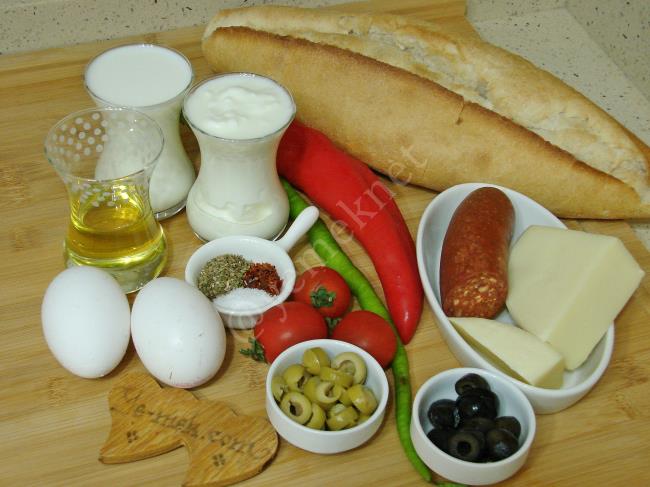 Tepside Bayat Ekmek Pizzası - Yapılışı (1/12) 