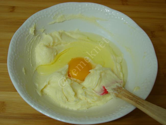 Vanilyalı Kurabiye - Yapılışı (3/12) 