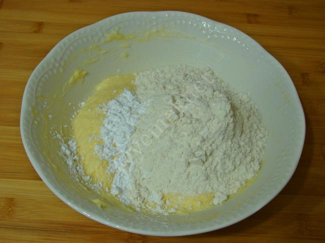 Vanilyalı Kurabiye - Yapılışı (4/12) 