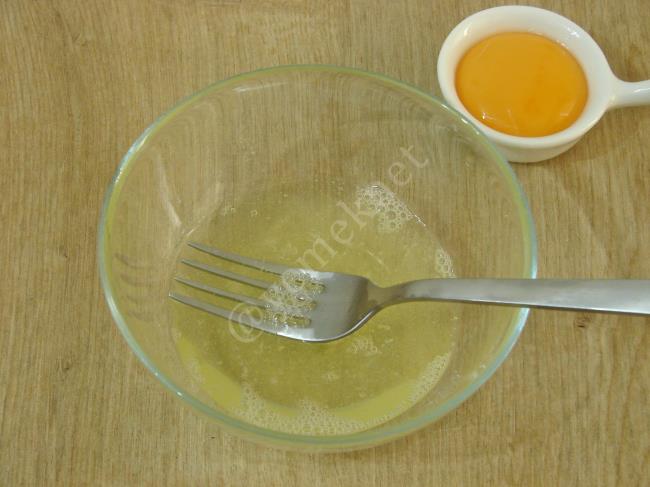 Yumurta Katlama - Yapılışı (3/12) 