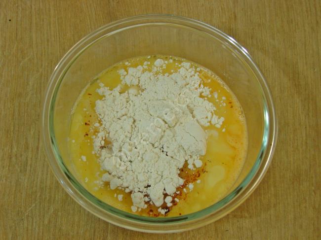 Domatesli Omlet - Yapılışı (8/16) 