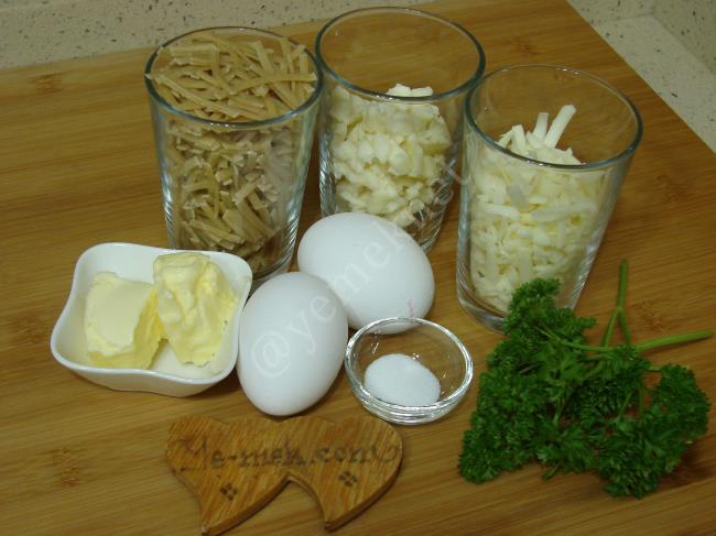 Erişte Böreği - Yapılışı (1/16) 