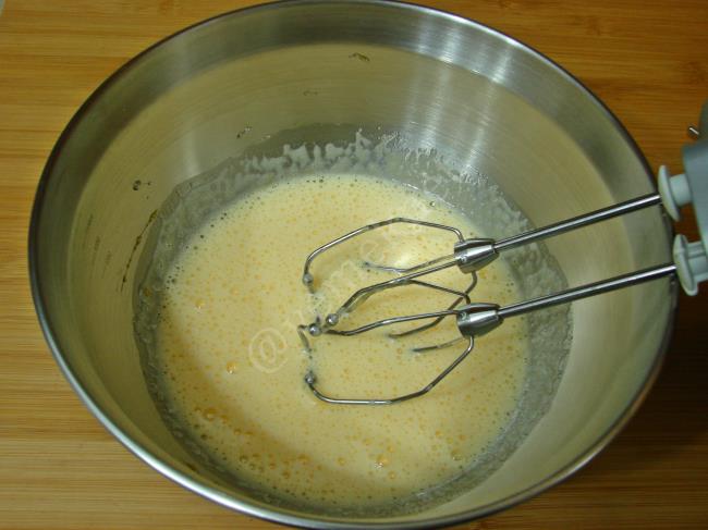 Kakaolu Çatlak Kurabiye - Yapılışı (3/16) 