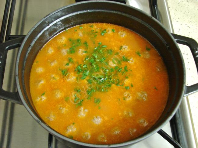 Köfteli Şehriye Çorbası - Yapılışı (13/16) 