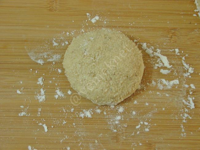 Simit Pişi - Yapılışı (9/16) 