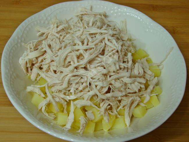 Tavuklu Patates Salatası - Yapılışı (6/12) 