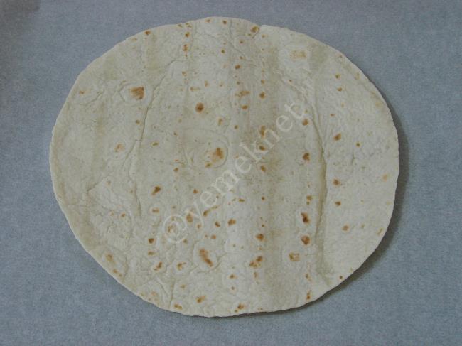 Fırında Lavaş Pizza - Yapılışı (5/16) 