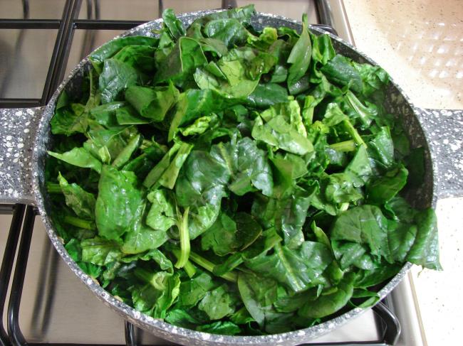 Mantarlı Ispanak Kavurması - Yapılışı (8/12) 