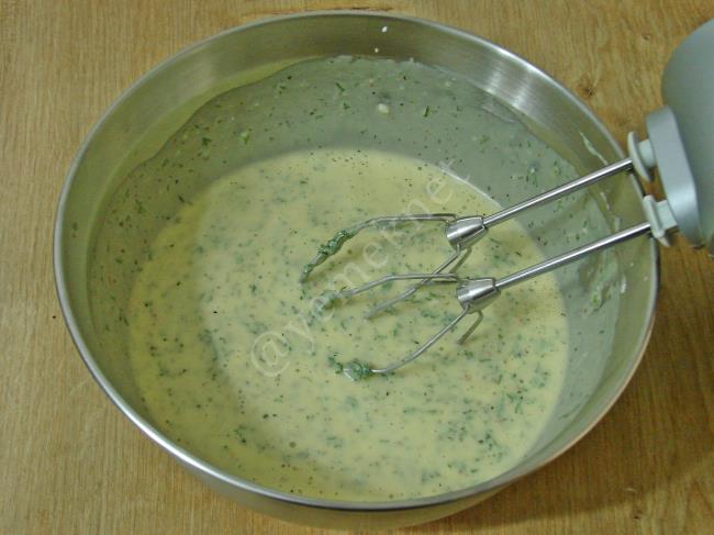 Mısır Unlu Tuzlu Kek - Yapılışı (6/16) 