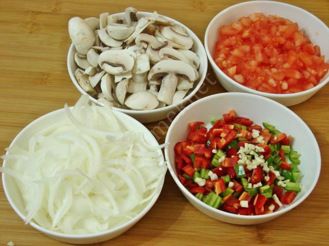 Sebzeli Soslu Tavuk Yemeği - Yapılışı (5/24) 