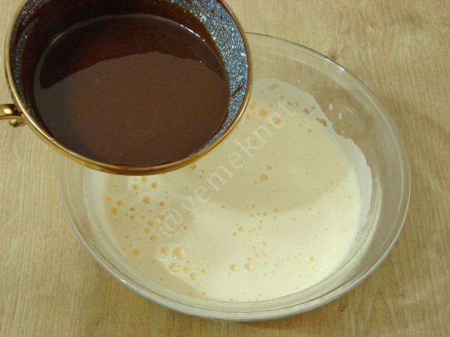 Çilekli Brownie - Yapılışı (8/16) 