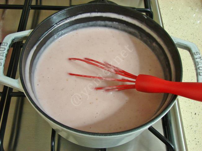 Çilekli Puding - Yapılışı (9/12) 