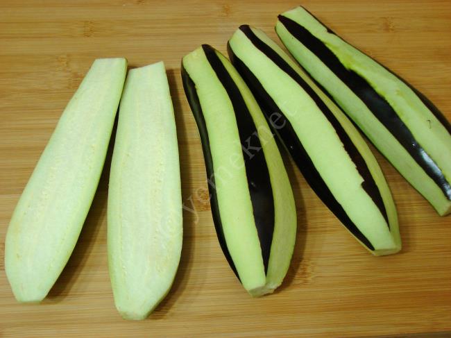 Domatesli Patlıcan Yemeği - Yapılışı (2/12) 