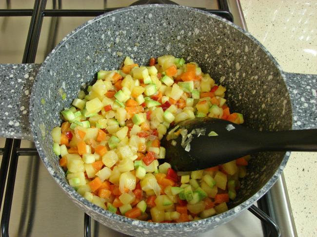 Kremalı Sebze Çorbası - Yapılışı (7/16) 