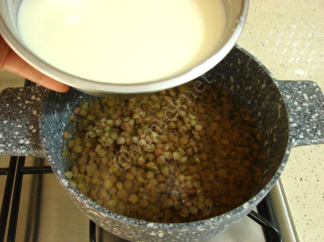 Yoğurtlu Yeşil Mercimek Çorbası - Yapılışı (6/12) 