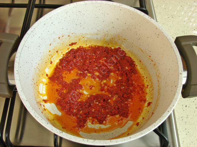 Arpa Şehriyeli Tarhana Çorbası - Yapılışı (4/12) 