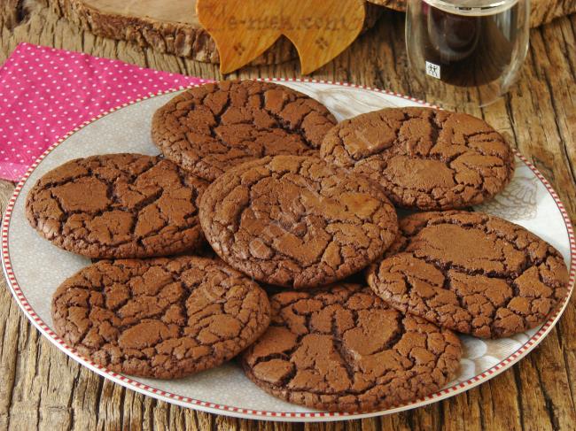 Yedikçe Yedirten Efsane Bir Kurabiye Tarifi : Brownie Cookie