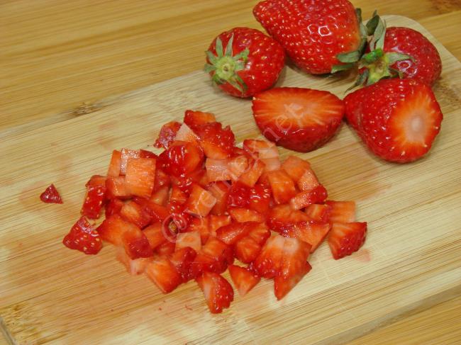 Çilekli Güllaç - Yapılışı (3/12) 