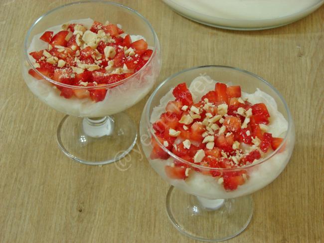 Çilekli Güllaç - Yapılışı (9/12) 