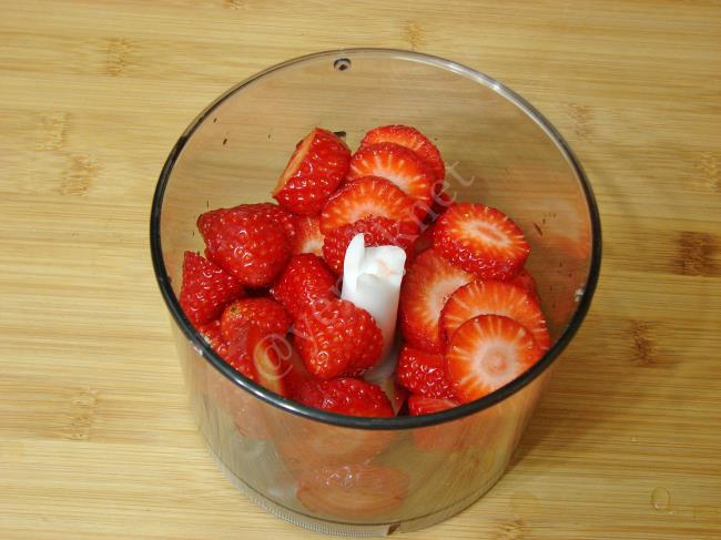 Çilekli Muhallebi - Yapılışı (2/12) 