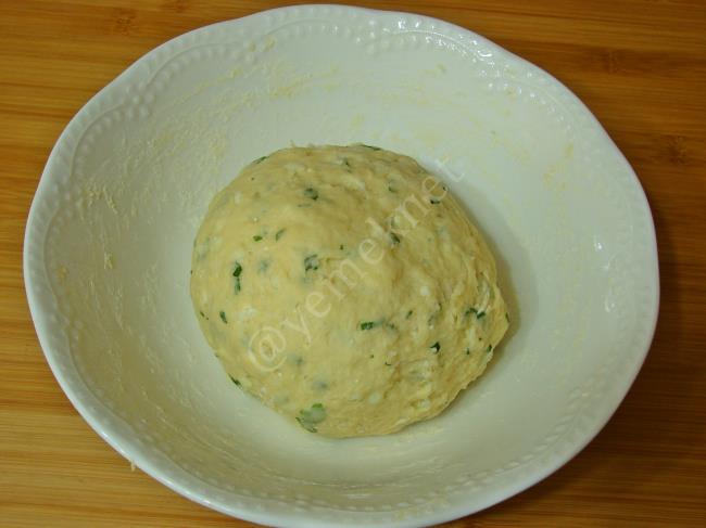 Kabartma Tozlu Pişi - Yapılışı (5/12) 