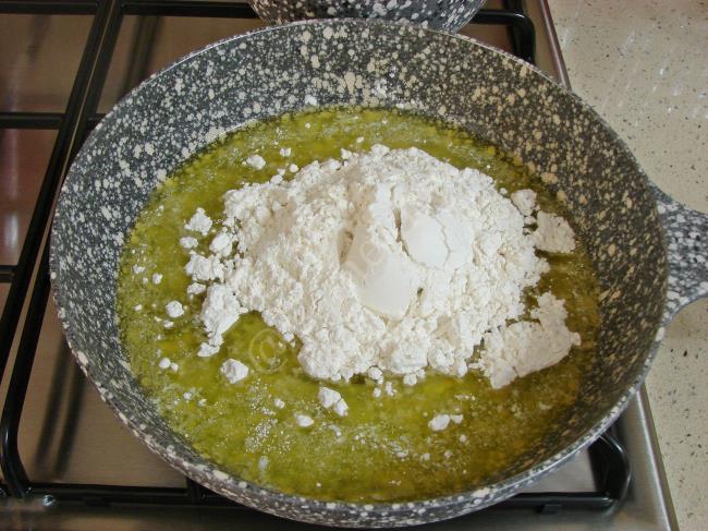 Kolay Un Helvası - Yapılışı (4/12) 