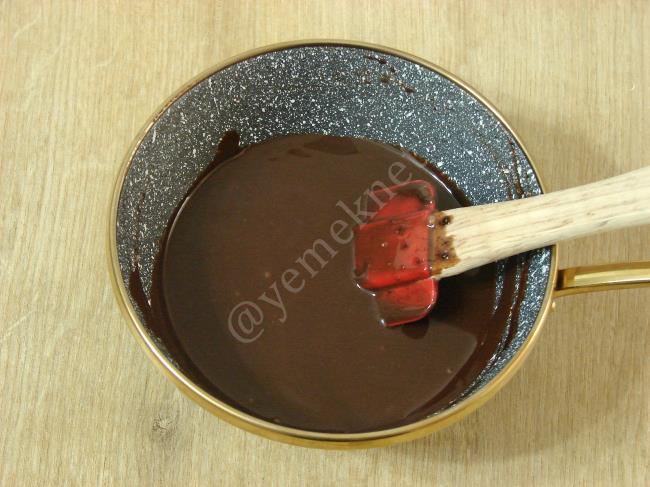 Nemli Kek - Yapılışı (11/16) 