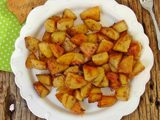 Artık Kızartmak Yerine Hep Böyle Yapacaksınız : Patates Sote
